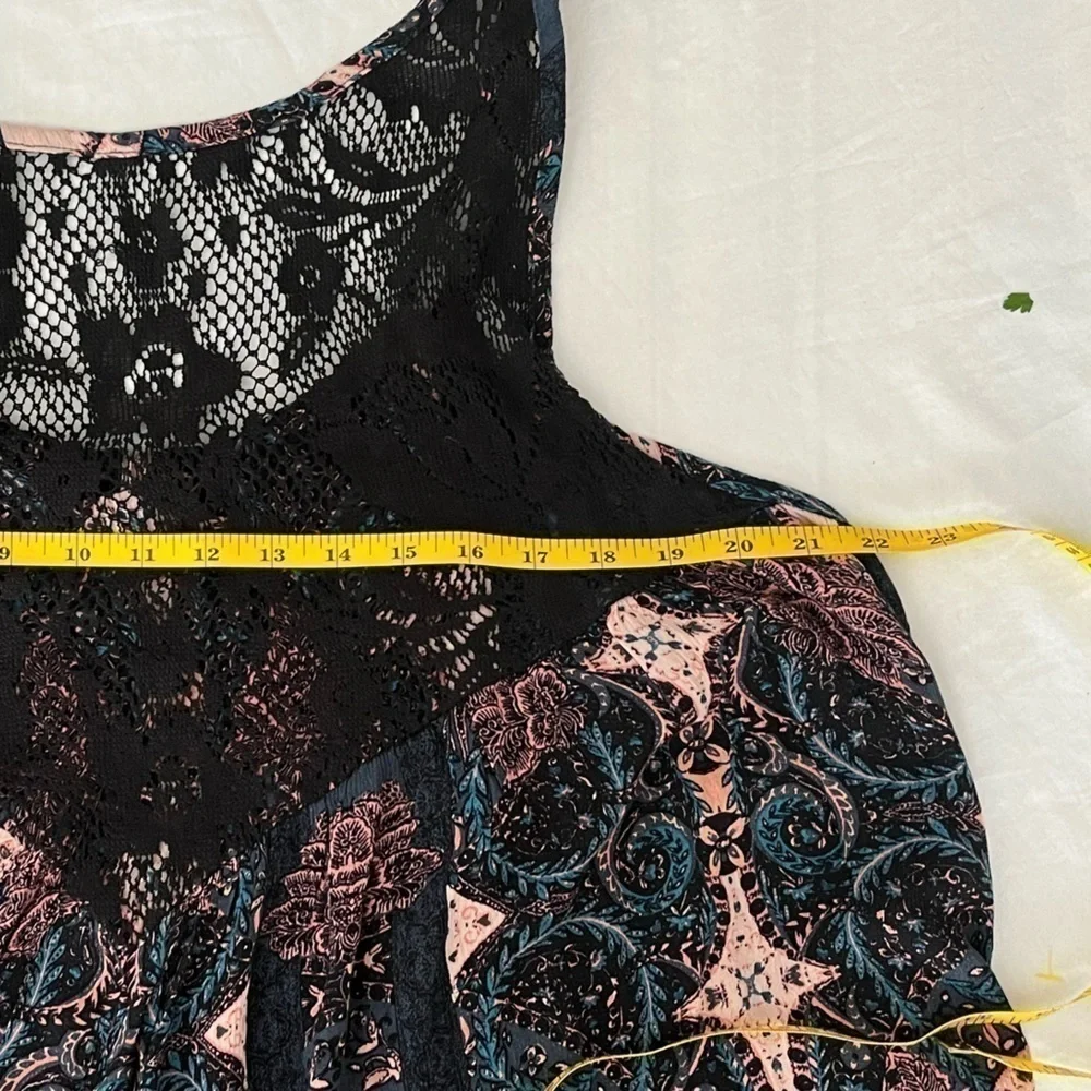 FREE People Count Me in Trapeze Tunic Top in Black Floral Combo - Size S - Picture 7 of 8